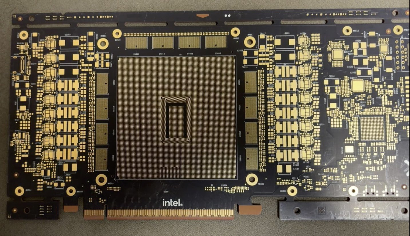 Intel Crescent Island — утечка PSB-платы нового ИИ-ускорителя Intel