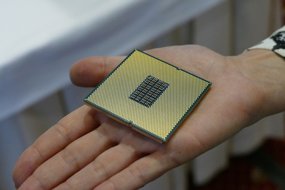 Qualcomm разрабатывает серверные CPU — аналитика о будущем лидере рынка