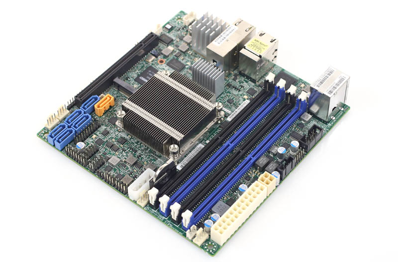 Материнская плата Supermicro X10SDV-4C-TLN4F