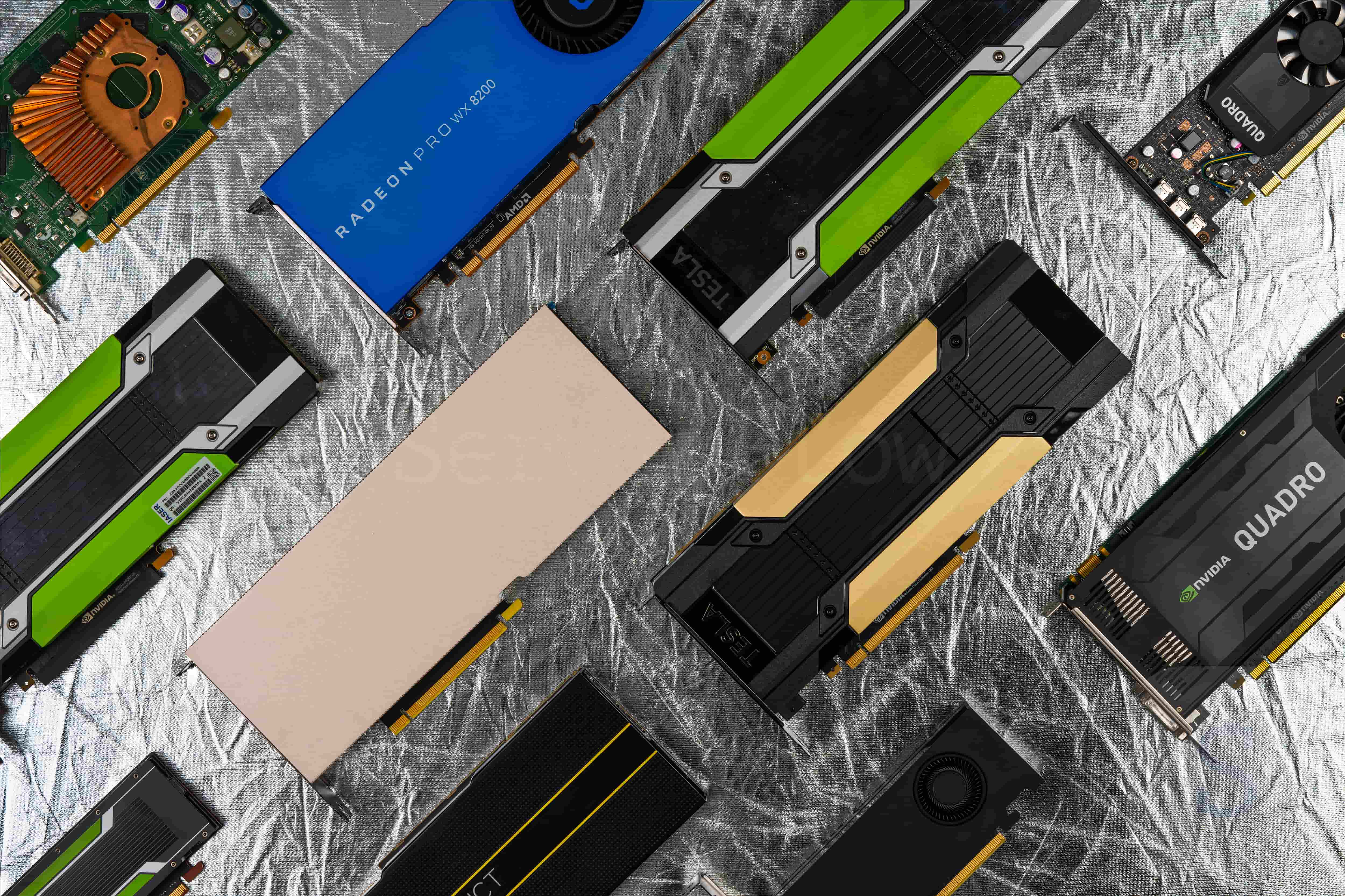 Топ 10 лучших видеокарт для инференса и обучения LLM