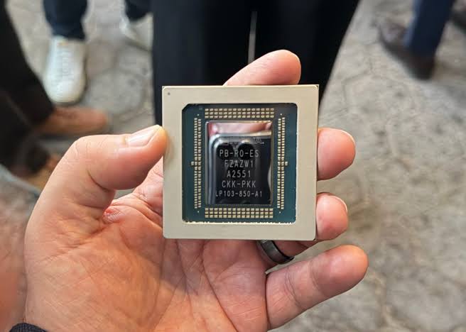 Как работает Groq 3 LPU в экосистеме Nvidia Vera Rubin?
