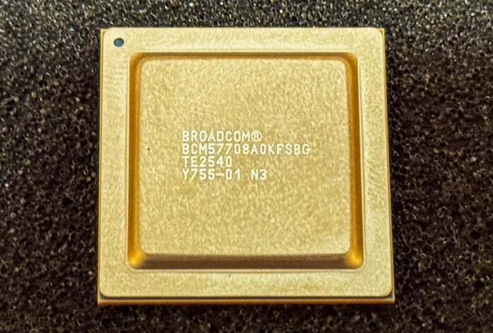Broadcom Thor Ultra — новейший 800GbE Ethernet-контроллер с улучшенным RoCE, мультипатчингом и управлением трафиком