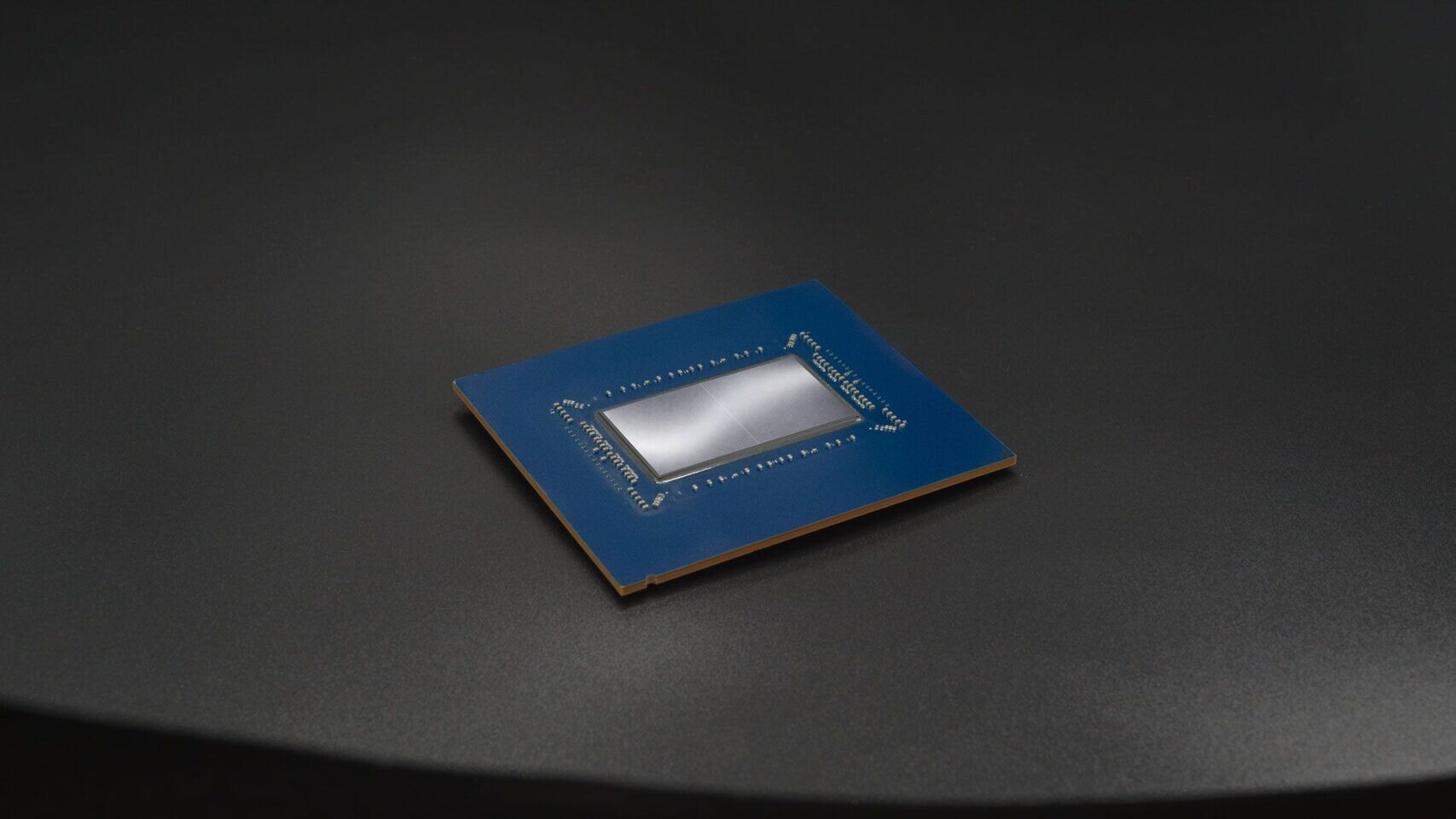 Microsoft представила Azure Cobalt 200: серверный Arm-CPU со 132 ядрами