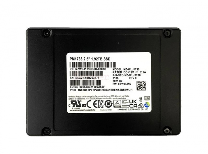 SSD накопитель Samsung PM1733 1.92 TB (MZWLJ1T9HBJR-00007)