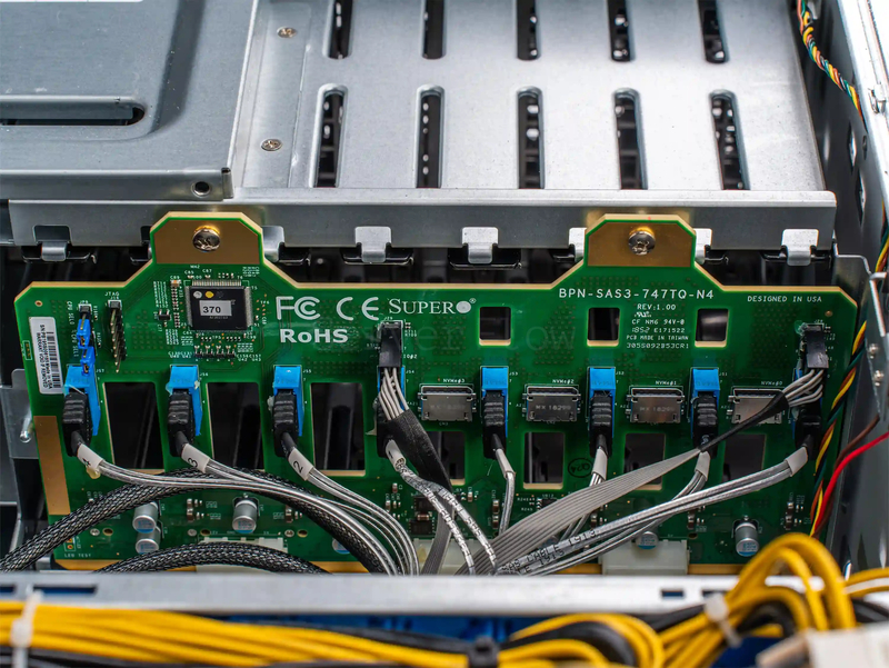 Серверная платформа Supermicro GPU SuperWorkstation 7049GP-TRT 4U 8LFF (2x 2000W, 2x LGA3647) 9