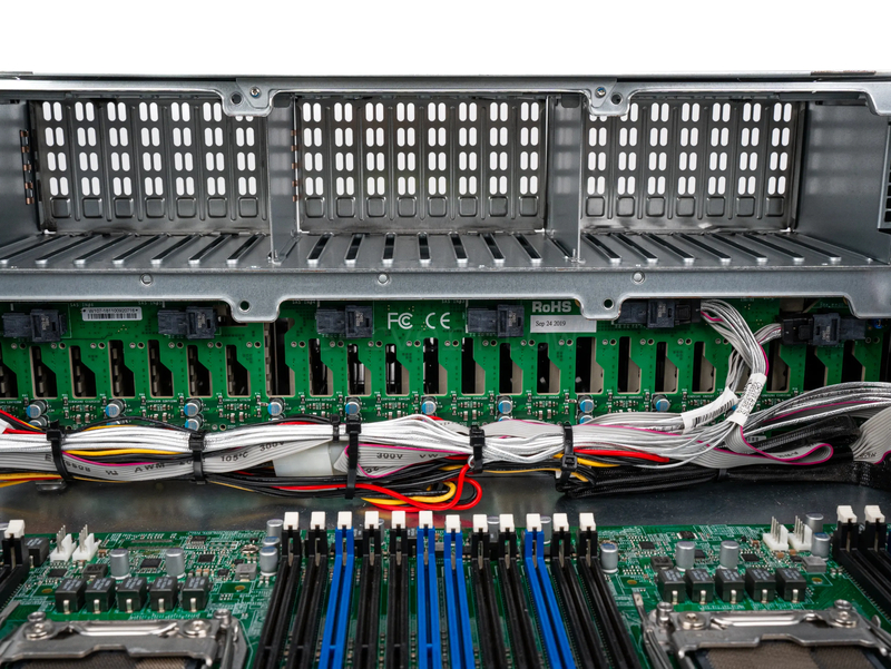 Серверная платформа Supermicro SuperServer 4028GR-TR 4U 24SFF (4x 2000W, 2x LGA2011-3) 6