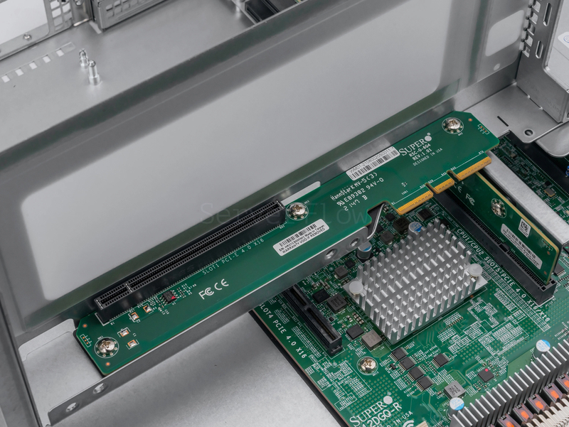 Серверная платформа Supermicro SYS-120GQ-TNRT 1U 2SFF (2x U.2, 2x 2000W, 2x LGA4189-4) 13
