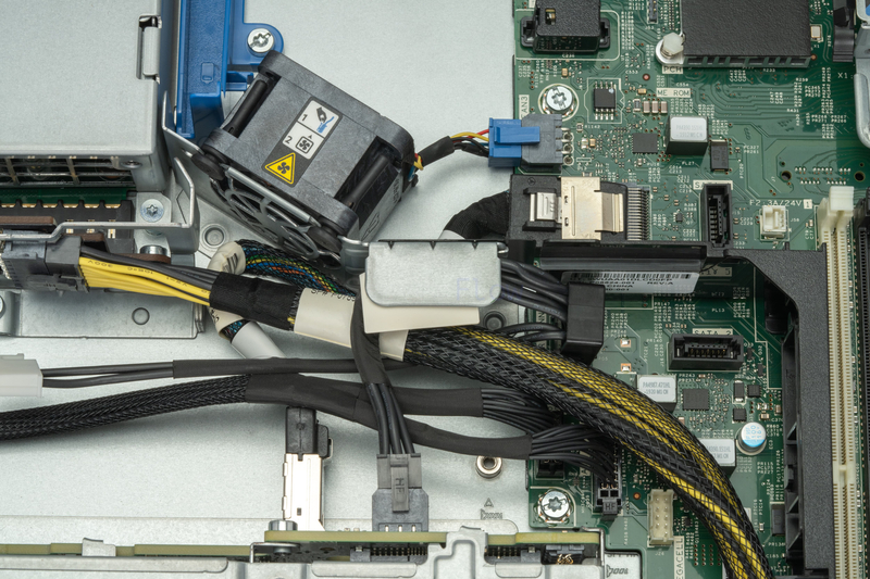 Серверная платформа HPE DL20 Gen10 1U 4SFF (2x 500W, LGA1151v2) 14