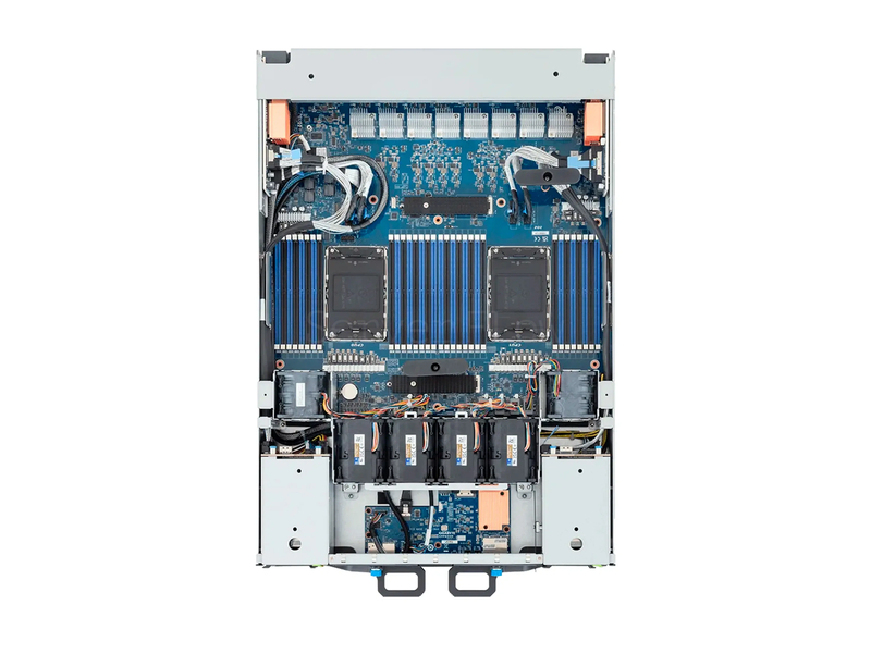 GIGABYTE G894-SD3-AAX7 (8× B200 SXM 180GB) 9