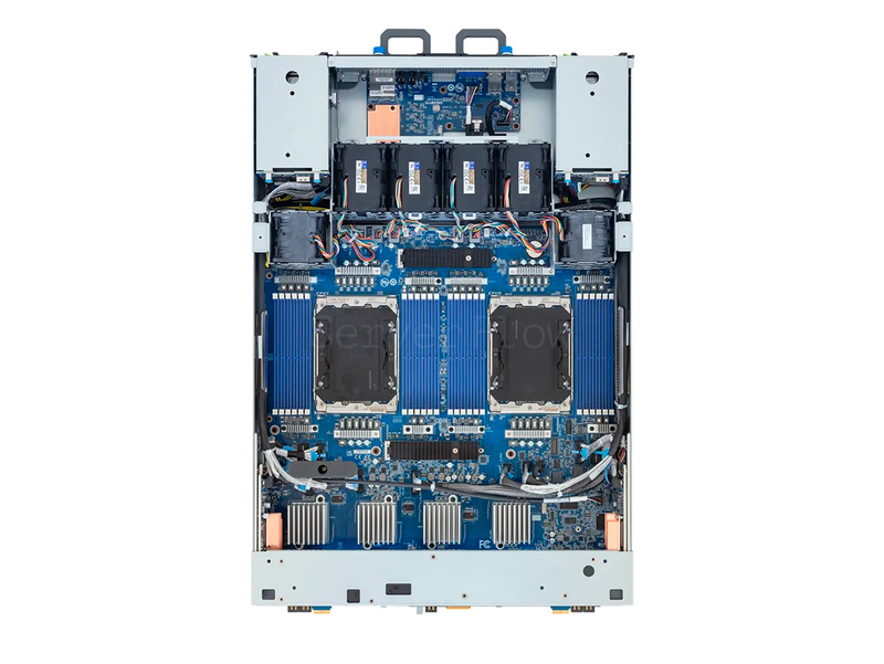 GIGABYTE G894-AD1-AAX5 (8× B200 SXM 180GB) 9