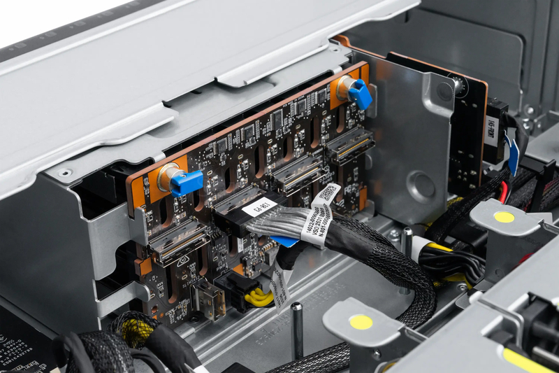 Серверная платформа ASUS ESC8000A-E13 DR SKU1 6U 8SFF (2x U.2, 4x 2700W, 2x SP5) 7