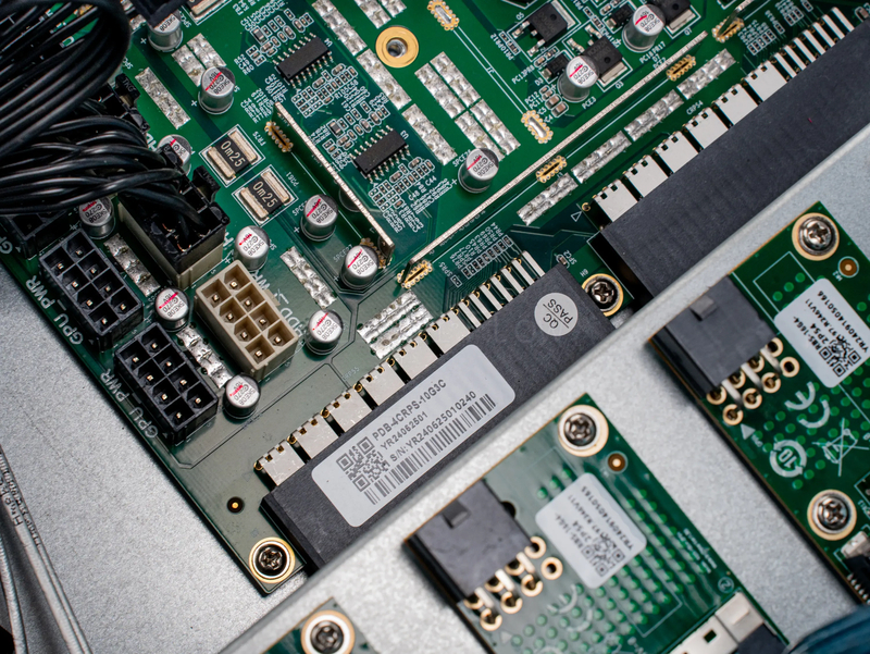 Серверное GPU шасси ALEO 8x GPU 4x 1600W (комп. кабелей 8PIN GPU) 11