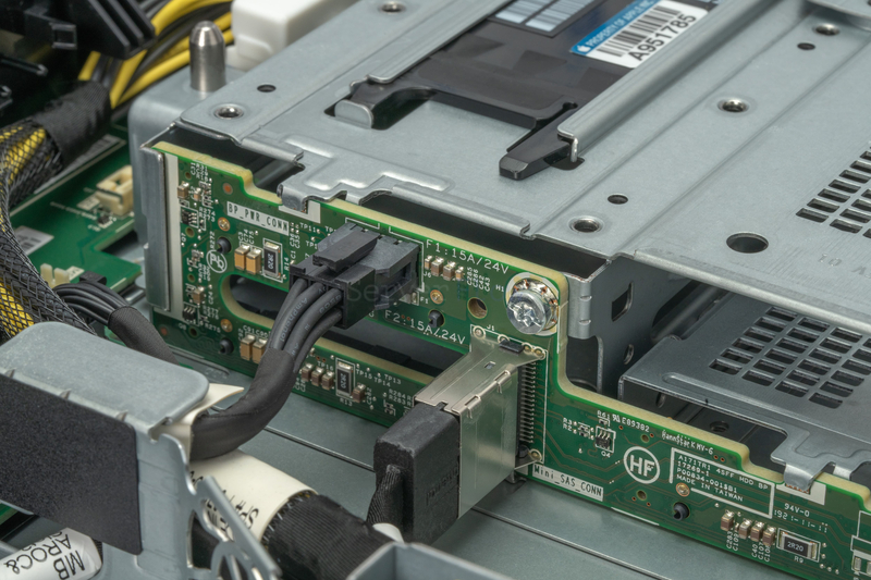 Серверная платформа HPE DL20 Gen10 1U 4SFF (2x 500W, LGA1151v2) 16