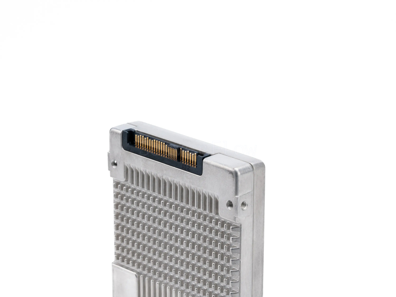 SSD-накопитель Intel D5-P5530 960GB 2.5" U.2 [SSDPF2KX960HZN1] 2