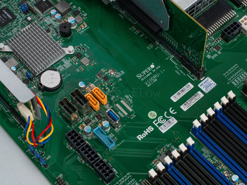 Серверная платформа Supermicro SuperServer 6029U-E1CR4T 2U 12LFF (4x U.2, 2x 750W, 2x LGA3647) 11