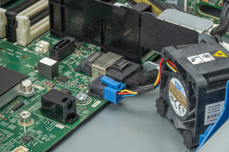 Серверная платформа HPE DL20 Gen10 1U 4SFF (2x 500W, LGA1151v2) 15