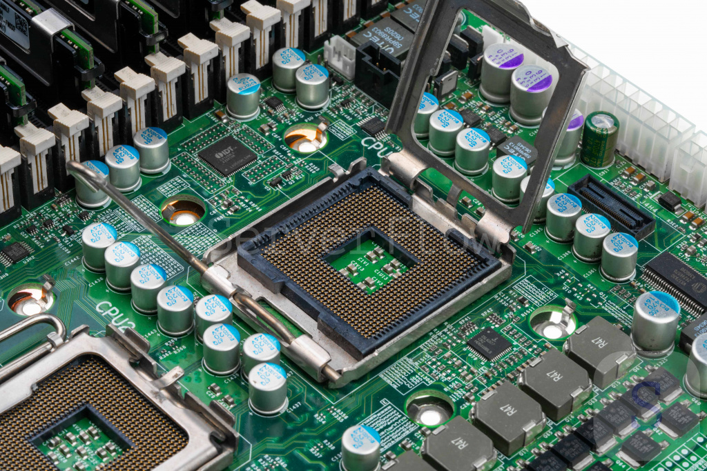 LGA771