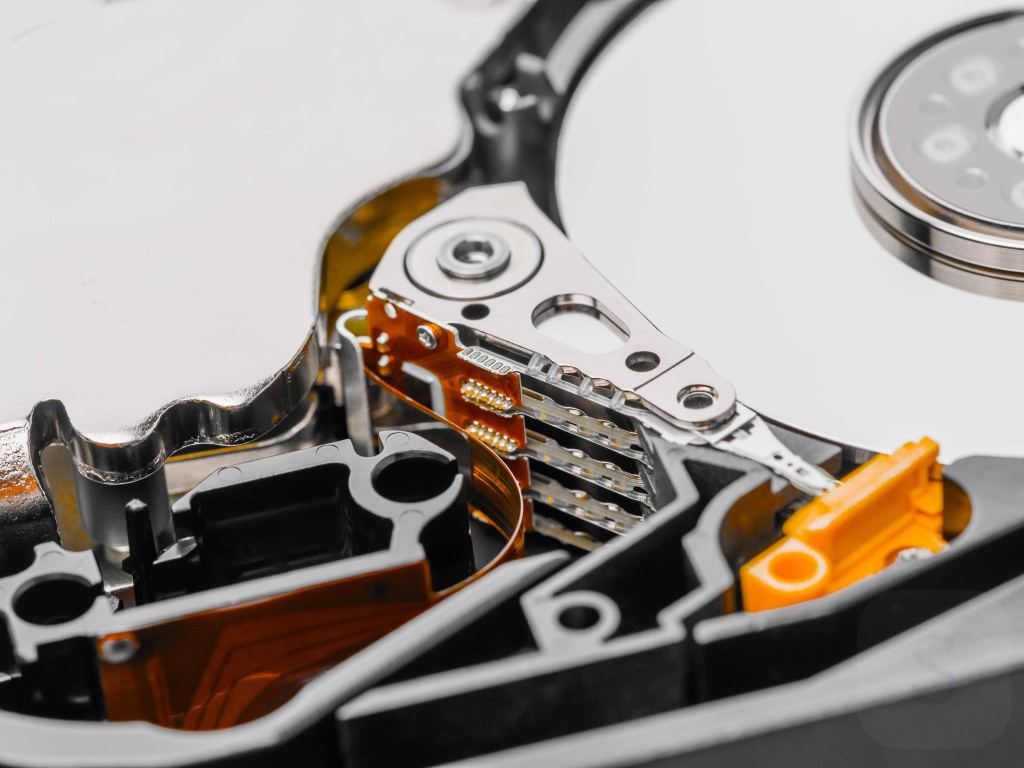 Блок магнитных головок HDD