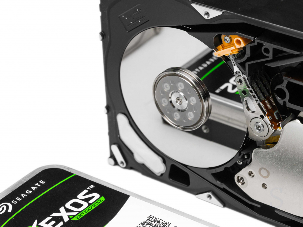 Шпиндельный двигатель HDD