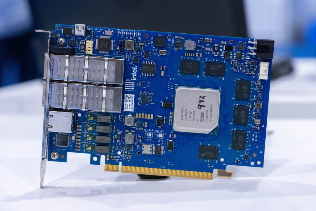 Intel IPU E2200