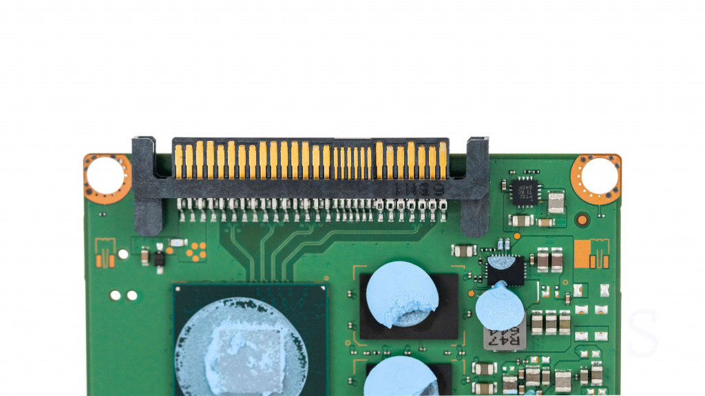 Контакты U.2-диска с обратной стороны