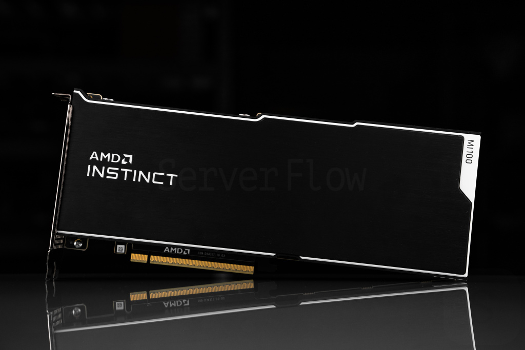 Видеокарта AMD Instinct MI100 крупным планом