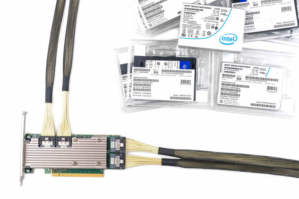PCIe-свич в виде платы расширения