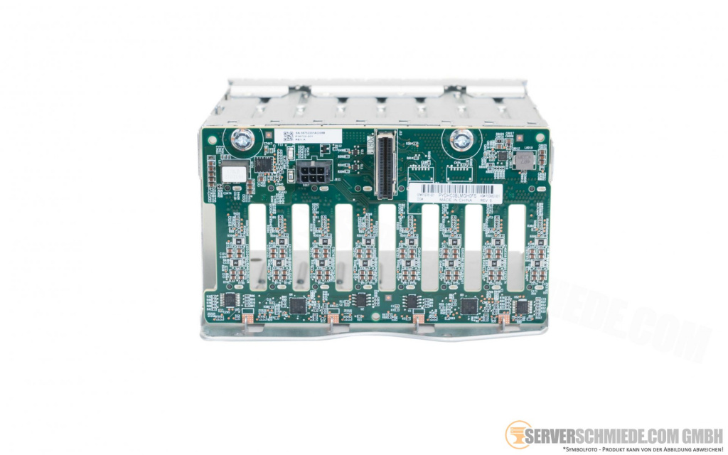 U.3-бэкплеин с разъемом для подключения tri-mode кабеля SFF8654-8i