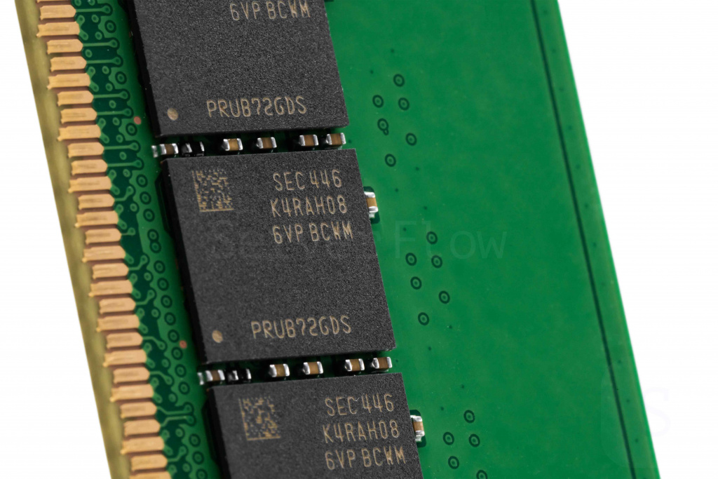 Микросхемы DRAM на плашке ECC