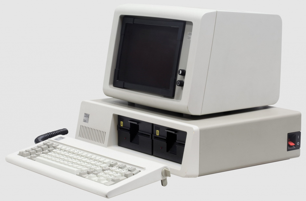 Классический компьютер IBM 5150