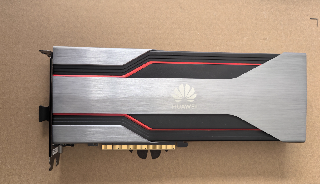 ИИ-ускоритель Huawei Atlas 300T Pro