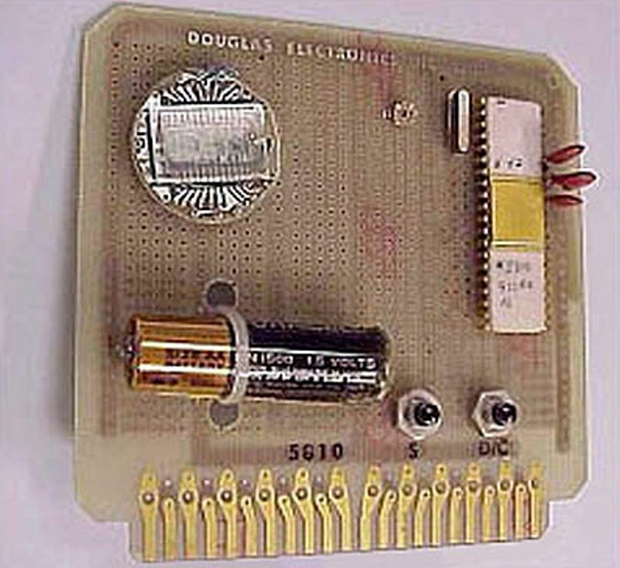 Макетная плата для микросхемы Intel 5810 CMOS 