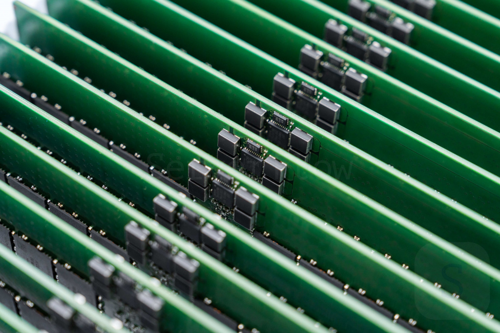 Модули оперативной памяти LRDIMM