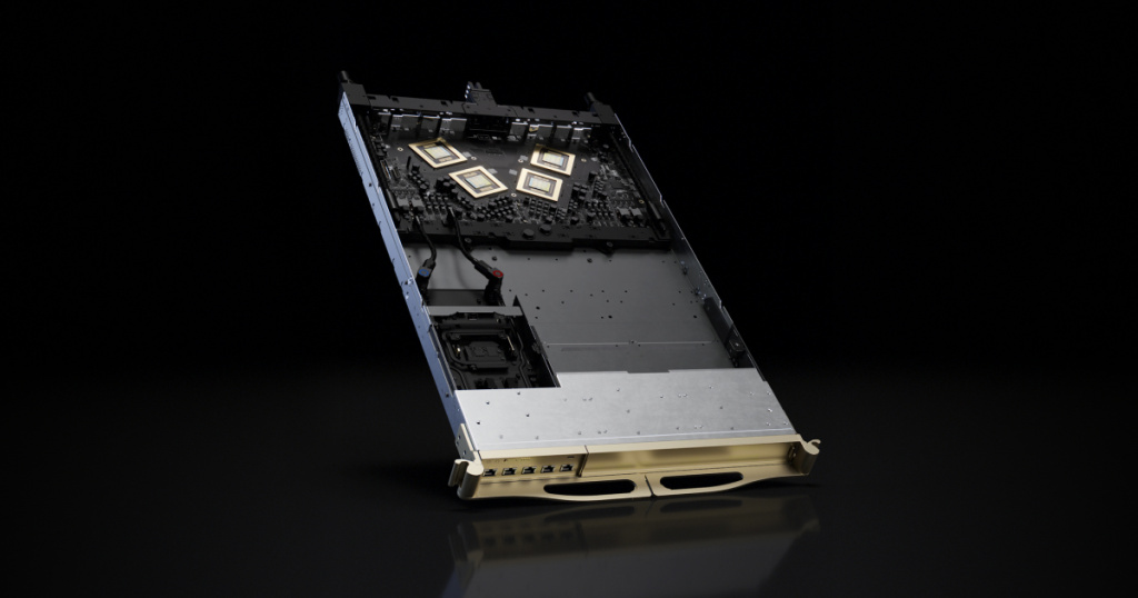 Коммутационный модуль NVLink Switch