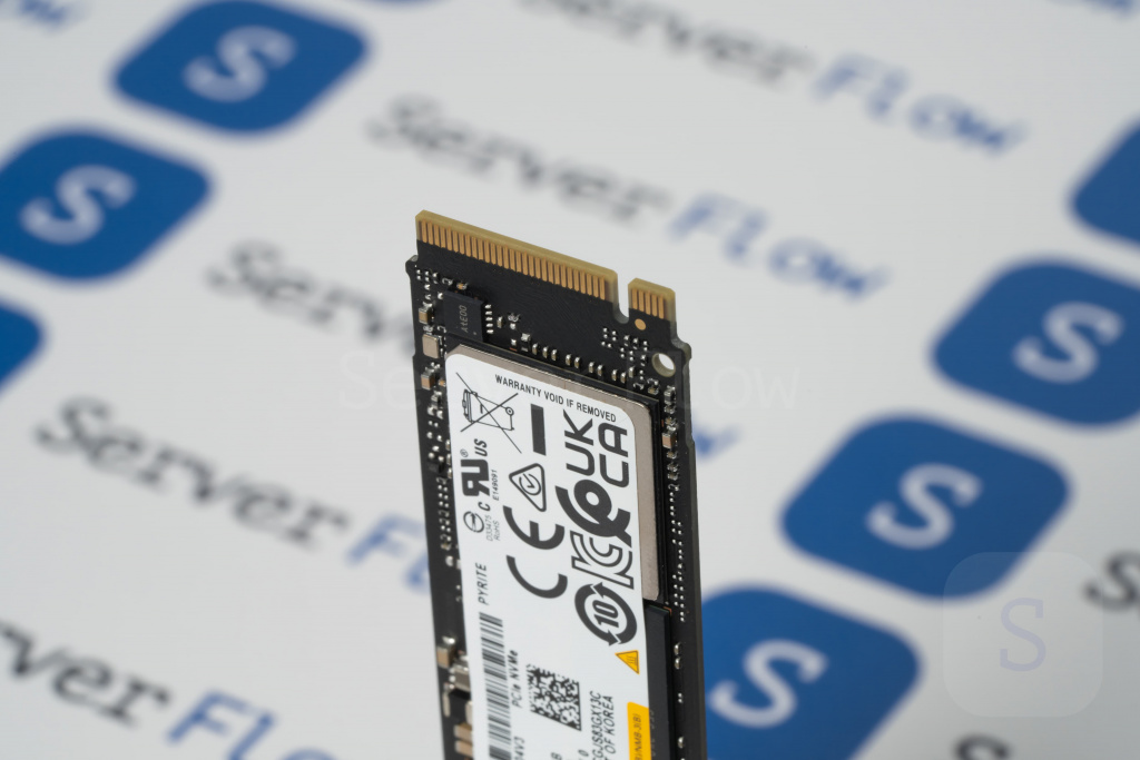 SSD накопитель в форм-факторе M2 с интерфейсом NVMe