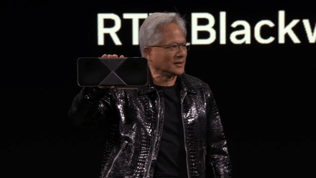 Дженсен Хуанг c видеокартой RTX 5090