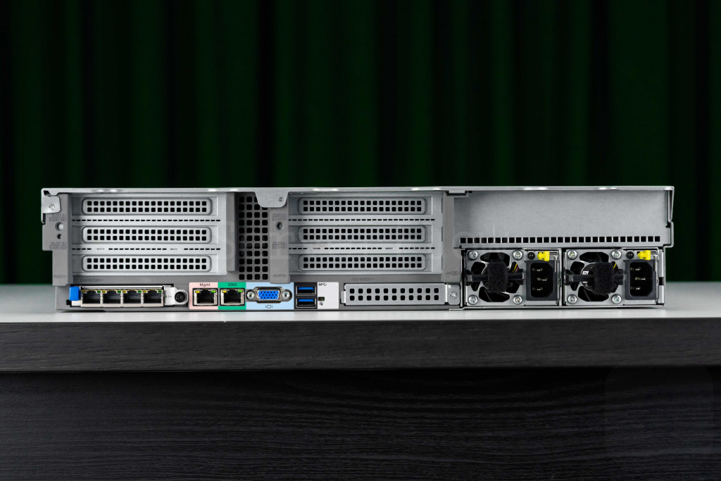 Задняя панель Huawei Taishan 200 Model 2280