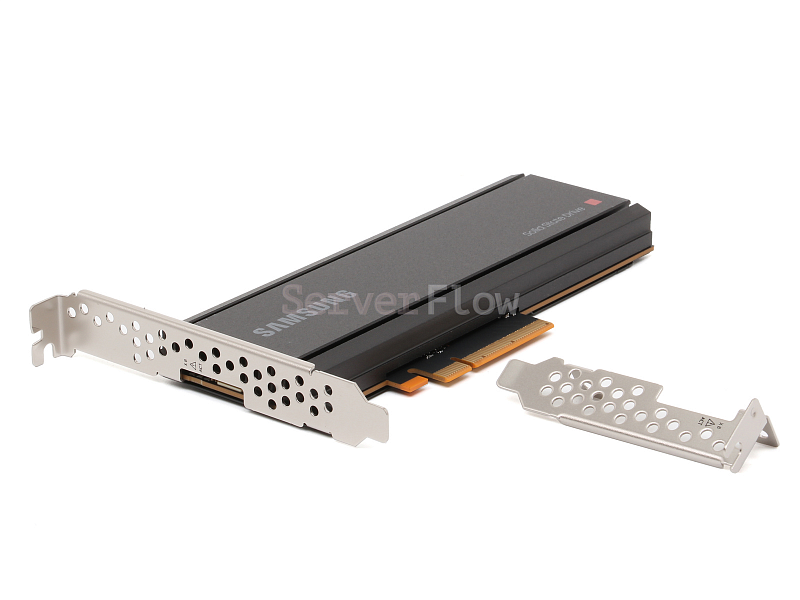 SSD-накопитель Samsung PM1735 12.8TB PCI-E [MZPLJ12THALA-00007] 3