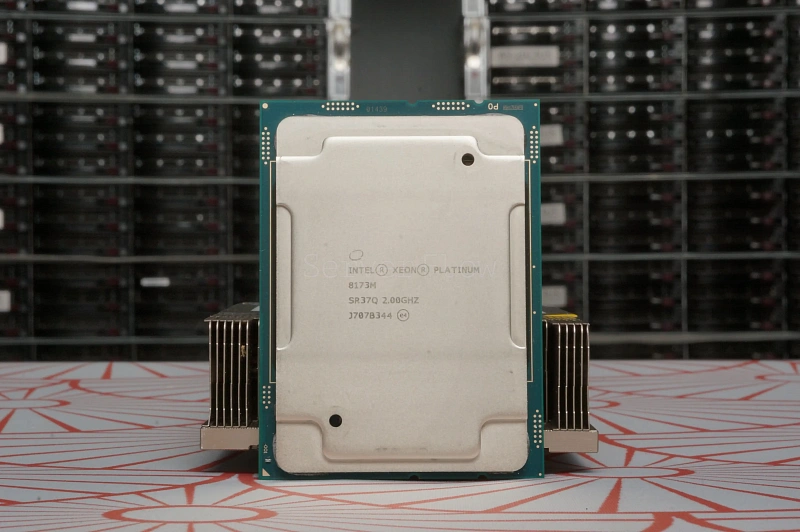 Процессор Intel Xeon Platinum 8173M  (28c/56t, 2.0GHz-3.5GHz, 165W) 1