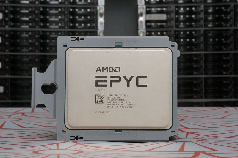 Процессор AMD EPYC 7513 (32c/64t, 2.6GHz-3.6GHz, 200W) 1