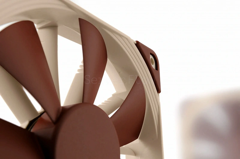 Вентилятор Noctua NF-F12 PWM 120mm 7