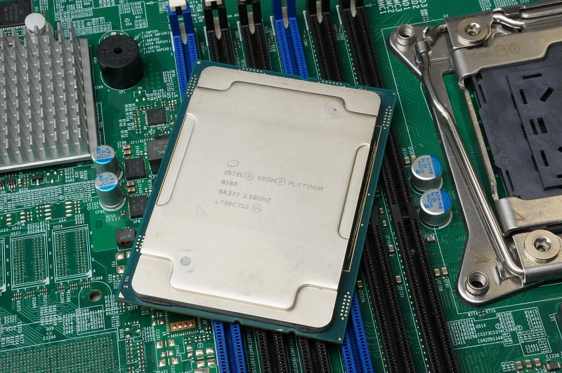 Процессор Intel Xeon Platinum 8180 (28c/56t, 2.5GHz-3.8GHz, 205W) 3